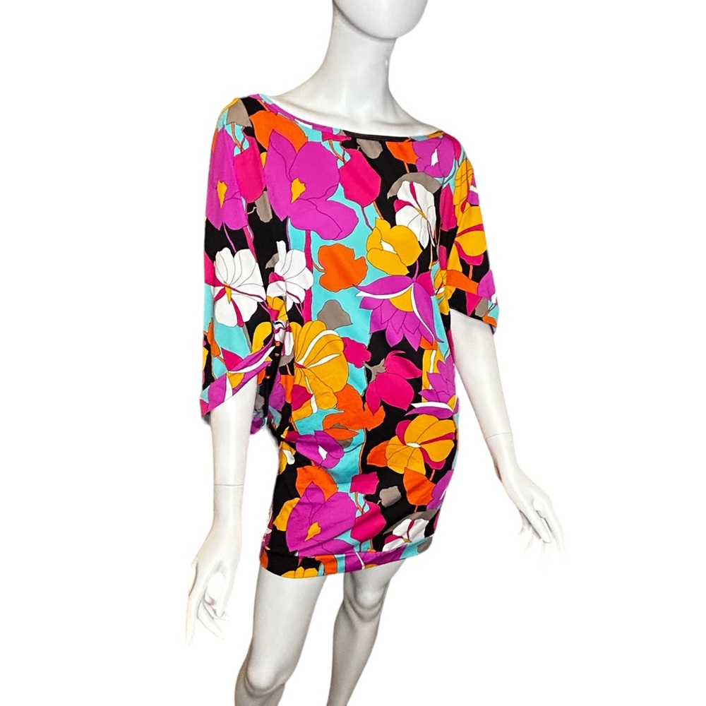 NWT Trina Turk Gemini Floral Swim Tunic Size Medium